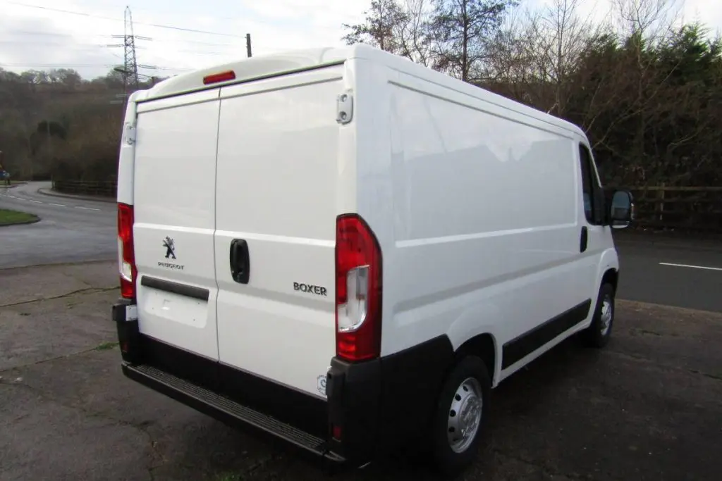 l1 peugeot boxer fridge van