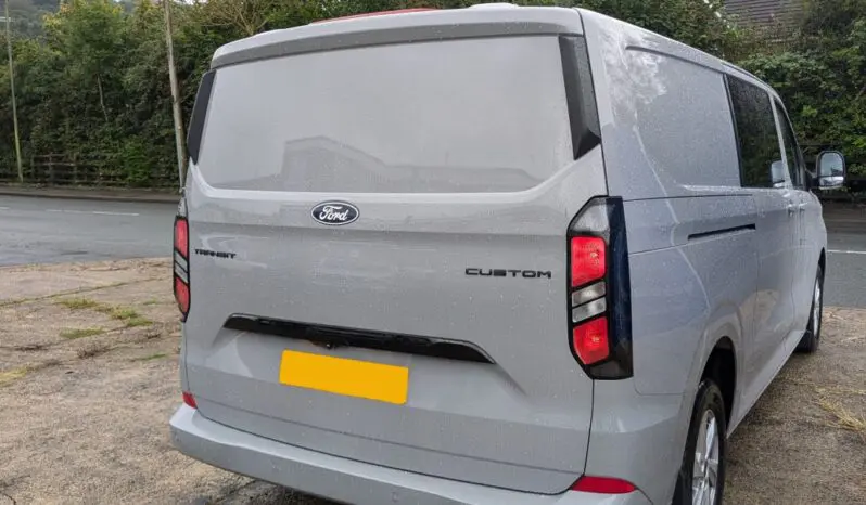 Ford Transit Custom 320 L2H1 2.0L EcoBlue 170ps Limited Automatic Crew Van full