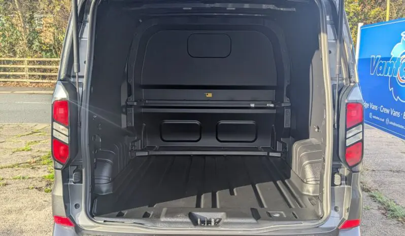Ford Transit Custom 320 L2H1 2.0L EcoBlue 170ps Limited Automatic Crew Van With Tailgate full