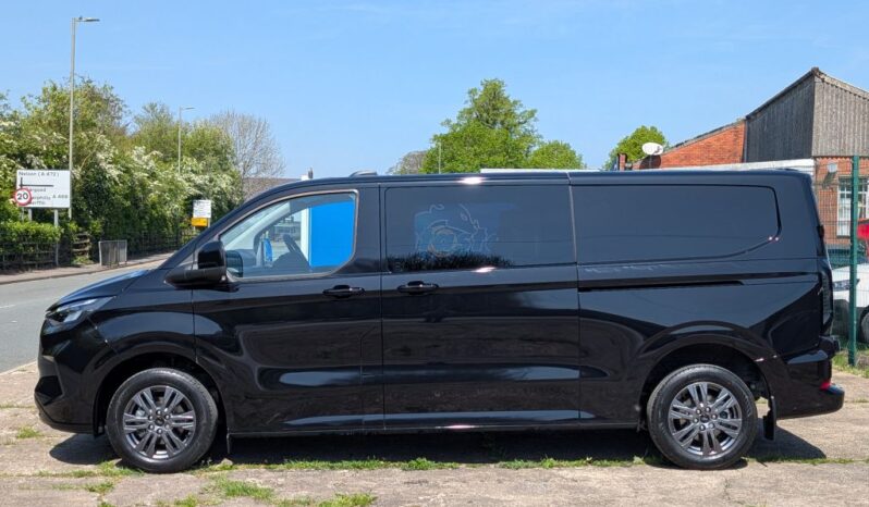 Ford Transit Custom 320 SWB 2.0L EcoBlue 136ps Limited Crew Van full