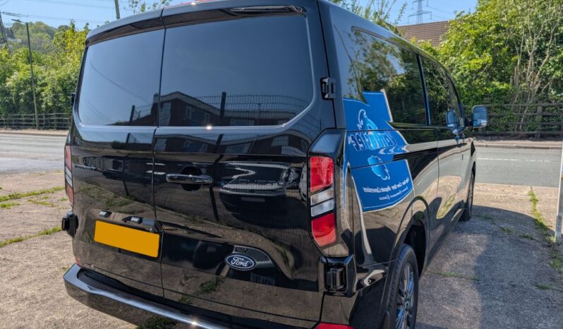 Ford Transit Custom 320 SWB 2.0L EcoBlue 136ps Limited Crew Van full