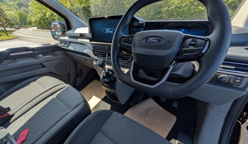 Ford Transit Custom 320 SWB 2.0L EcoBlue 136ps Limited Crew Van full