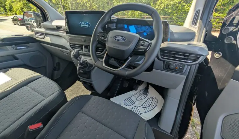 Ford Transit Custom Crew Van full