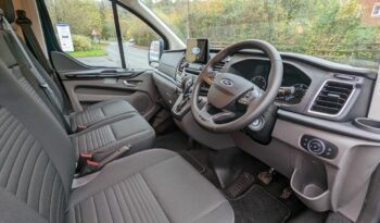 Ford Transit Custom 320 L2H1 170PS Automatic Limited Crew Van Blazer Blue (6 Seats) full
