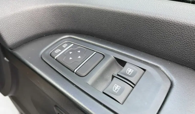 Renault Trafic SL30 Blue dCi 130PS Start Fridge Van full
