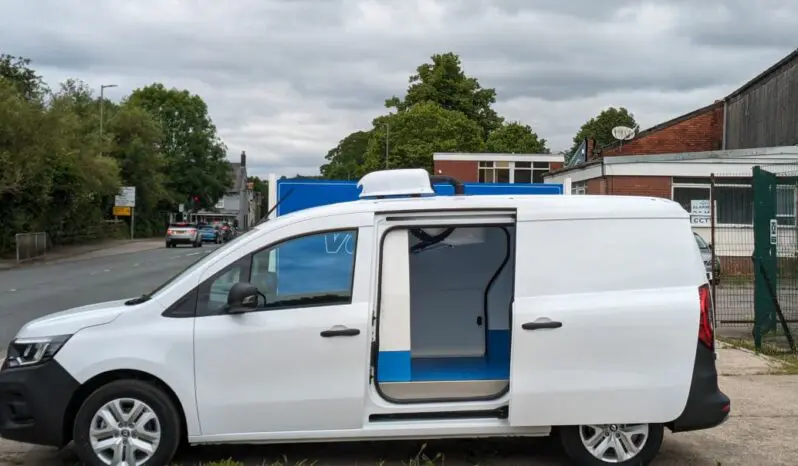Renault Kangoo LL21 Blue dCi 95PS Advance Fridge Van full