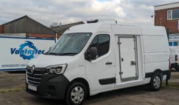 Renault Master MM35 Blue dCi 135PS Advance Freezer Van With Standby