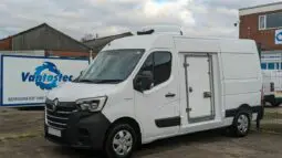 Renault Master MM35 Blue dCi 135PS Advance Freezer Van With Standby