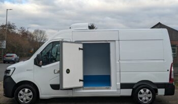 Renault Master MM35 Blue dCi 135PS Advance Freezer Van With Standby