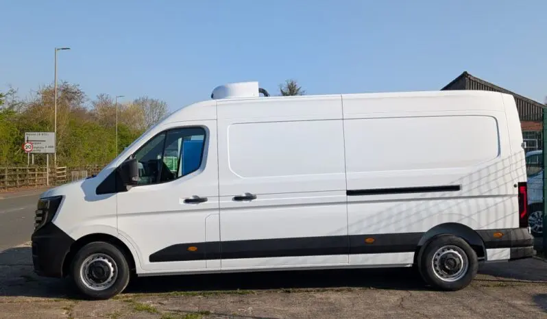 Nissan Interstar Fridge Van full
