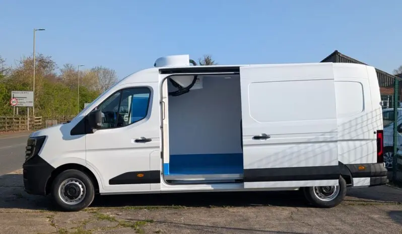 Nissan Interstar Fridge Van full