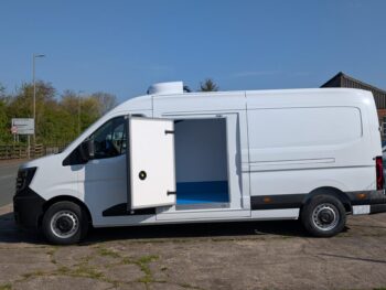 Nissan Interstar F35 L3H2 130PS ACENTA Freezer Van With Standby