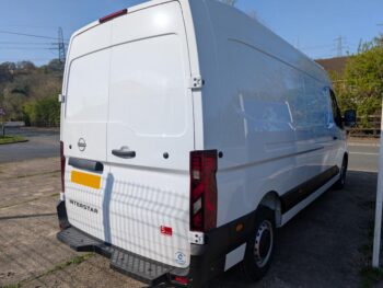 Nissan Interstar F35 L3H2 130PS ACENTA Freezer Van With Standby