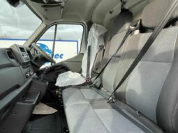 Renault Master MM35 FWD BLUE dCi 135 Advance Fridge Van with Standby full