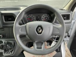 Renault Master MM35 FWD BLUE dCi 135 Advance Fridge Van with Standby full