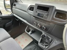 Renault Master MM35 FWD BLUE dCi 135 Advance Fridge Van with Standby full