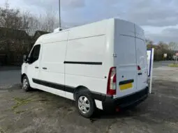 Renault Master MM35 FWD BLUE dCi 135 Advance Fridge Van with Standby