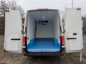 VW Crafter CR35 Commerce MWB 140PS 2.0 TDI 6sp FWD Fridge Van With Standby