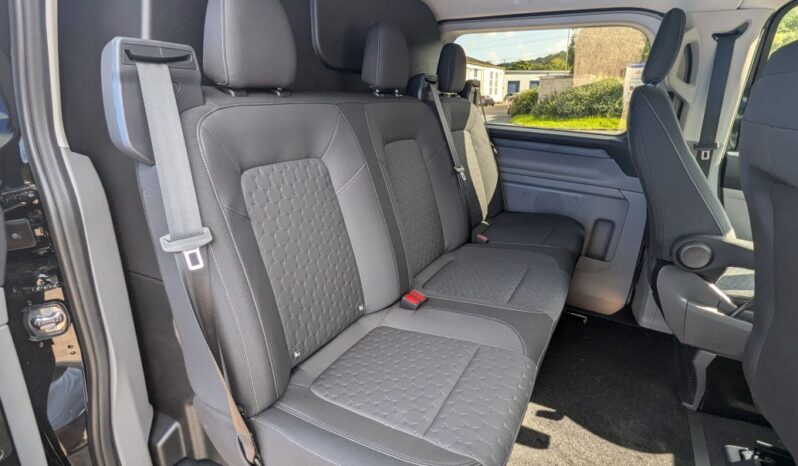 Ford Transit Custom 320 L2H1 2.0L EcoBlue 170ps Limited Automatic Crew Van With Tailgate full