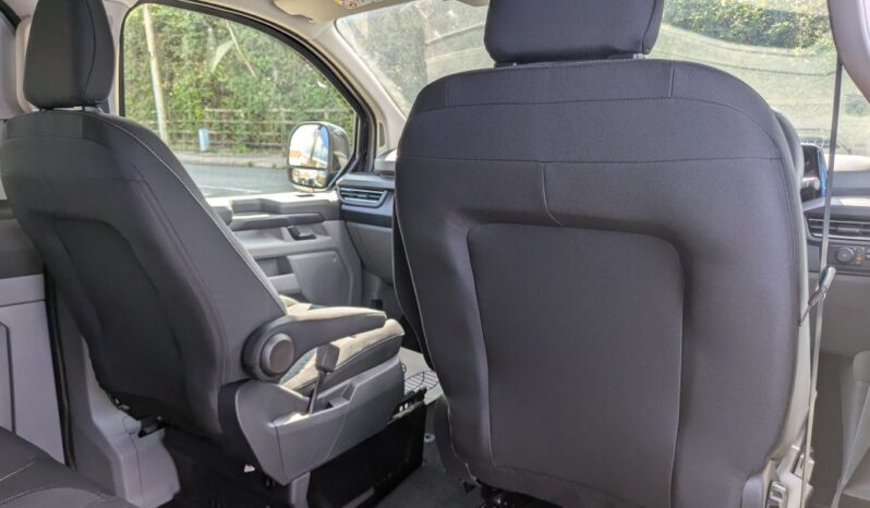 Ford Transit Custom 320 L2H1 2.0L EcoBlue 170ps Limited Automatic Crew Van With Tailgate full