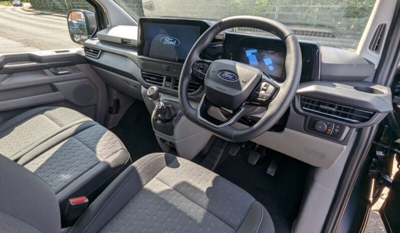 LWB Ford Transit Custom Manual Crew Van full