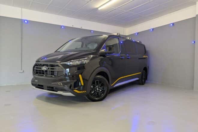 Black Ford Transit Custom Trail Crew Van