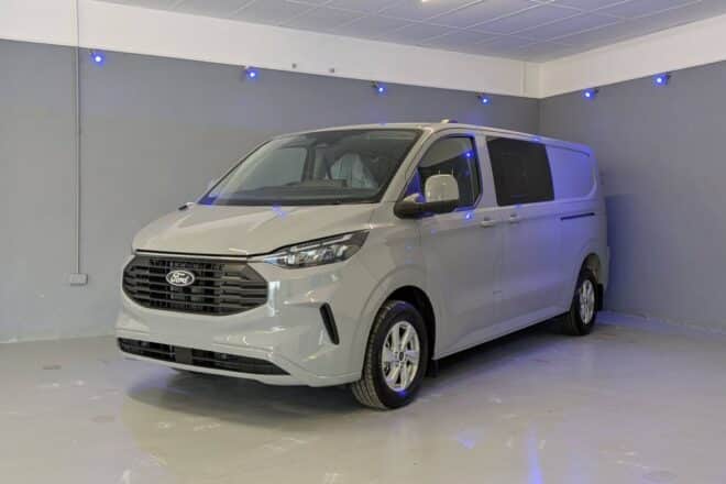 Ford Transit Custom Auto Crew Van