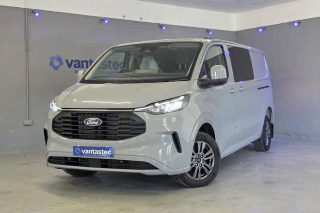 Grey Ford Transit Custom Auto Crew Van