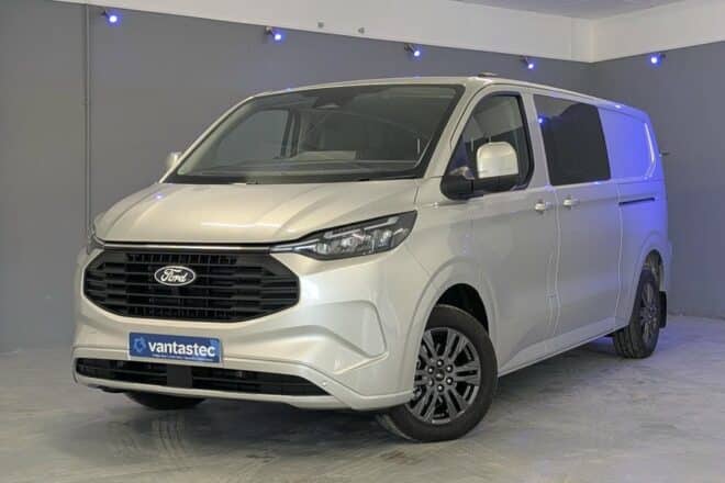 Ford Transit Custom PHEV Crew Van For Sale