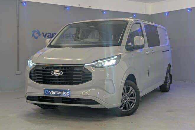 Ford Custom PHEV Crew Van