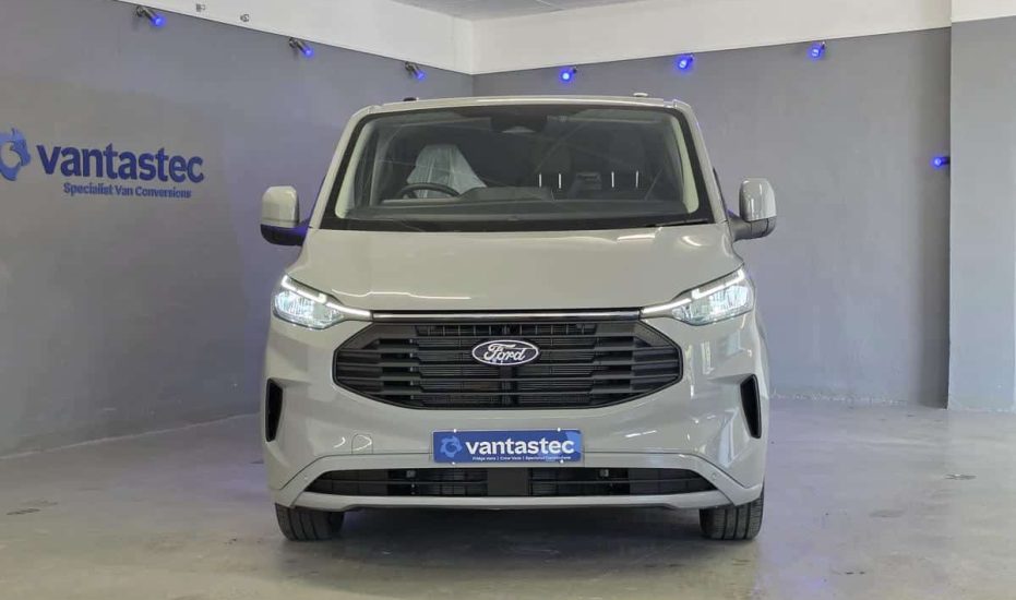 Grey Ford Transit Custom Auto Crew Van