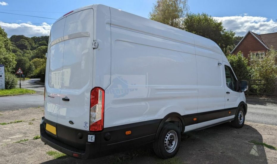 L4 FORD TRANSIT FRIDGE VAN
