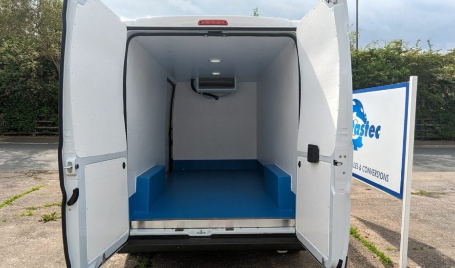 peugeot boxer fridge van