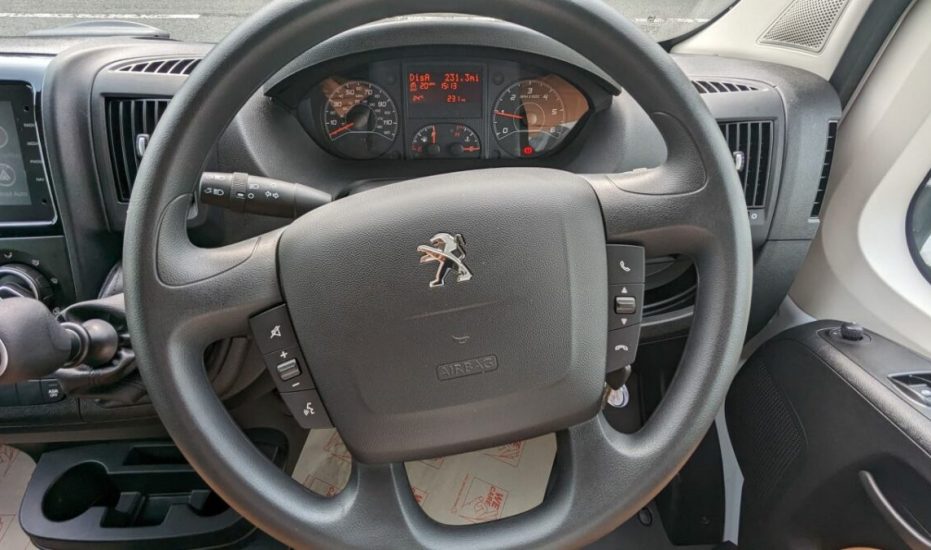 peugeot boxer fridge van