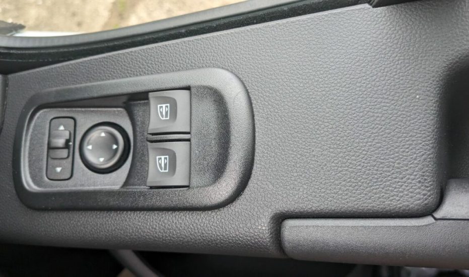 MWB Renault Master Freezer Van