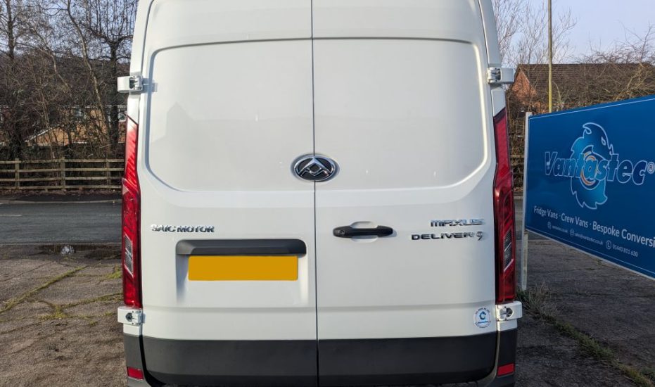 Maxus Deliver 9 Fridge Van