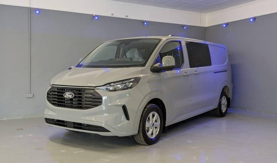 Ford Transit Custom Auto Crew Van