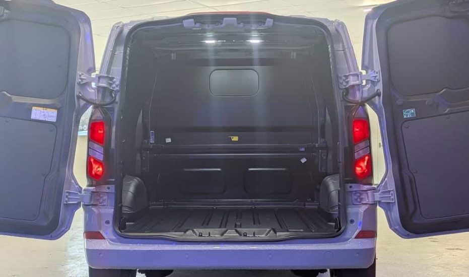 Ford Custom PHEV Crew Van